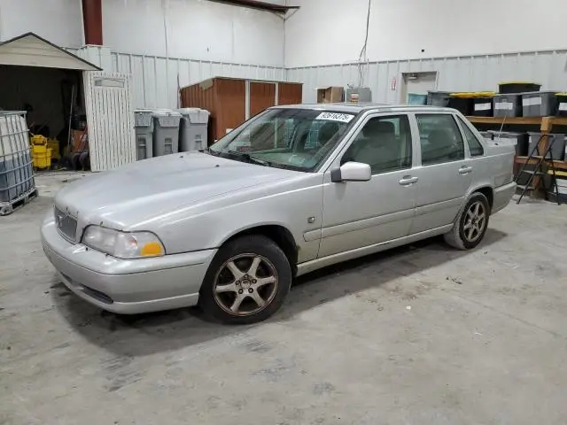 YV1LS61J8Y2665918