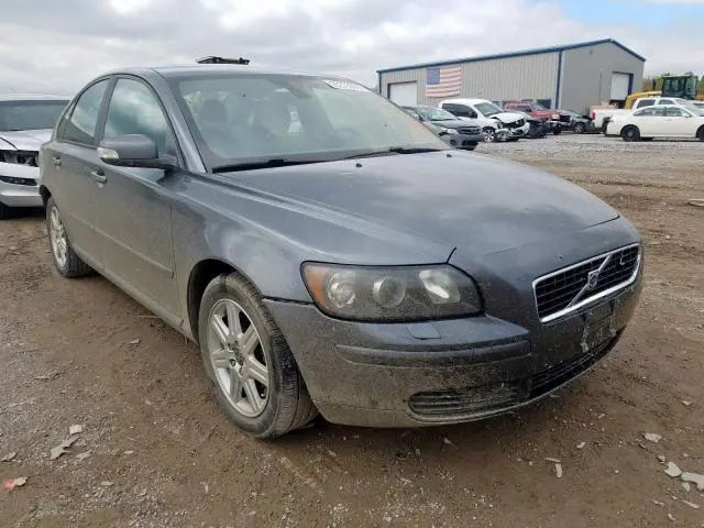 YV1MS382172282015