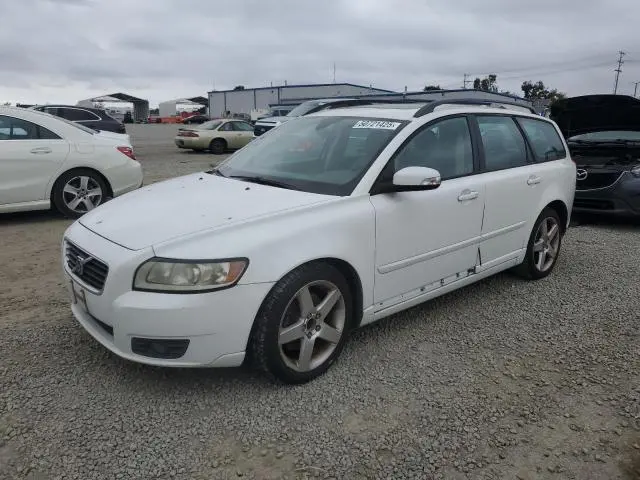 YV1MW390382397802