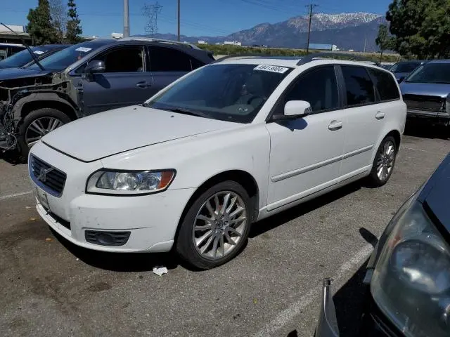 YV1MW390492468846