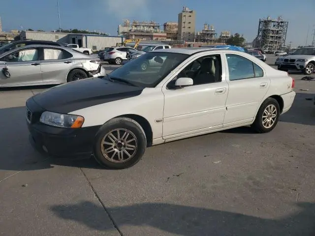 YV1RS612652471936