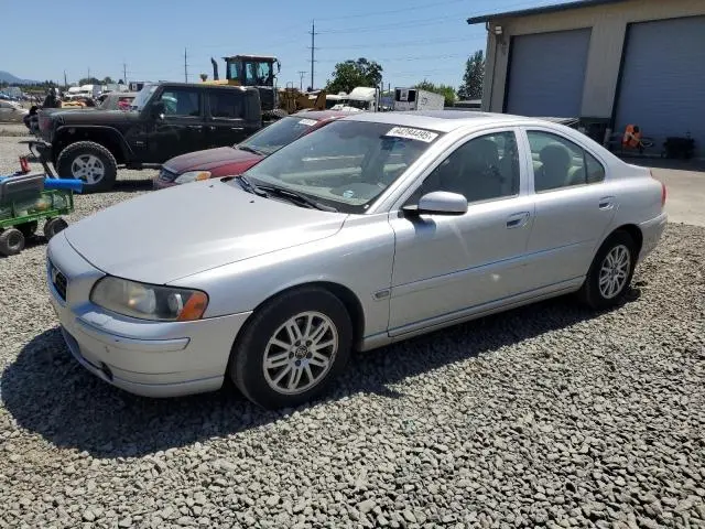 YV1RS640952447138