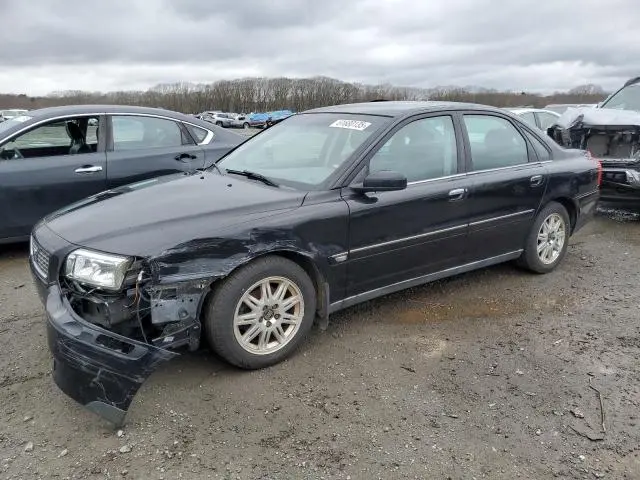 YV1TH592151411037