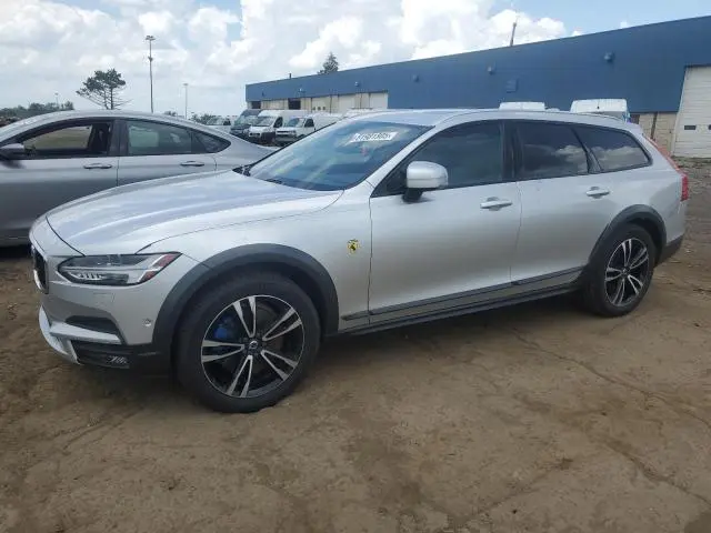 YV4102NK8J1025649