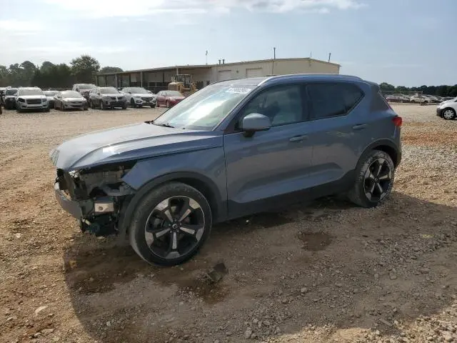 YV4162UK4M2425643