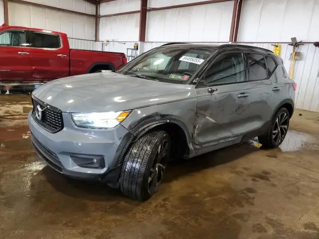 YV4162UM5M2579019
