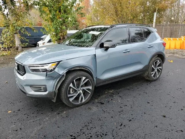 YV4162UM8L2219368
