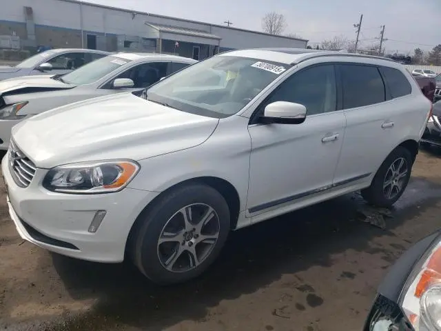 YV4902DZ2E2537215