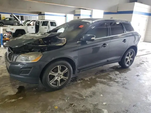 YV4902DZXD2453500