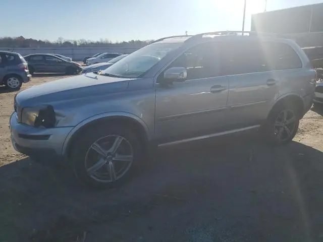 YV4952CT9B1587139