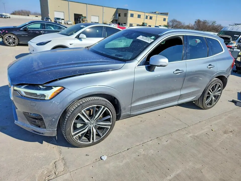 YV4A22RM9K1379963