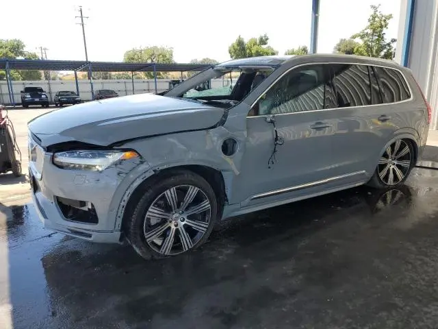 YV4H60PF2S1290201